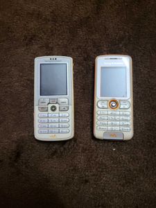 2 Sony Ericsson Phones
