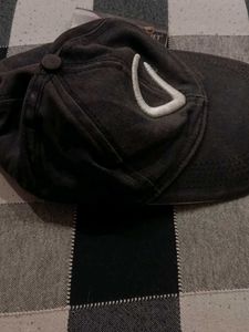 ATTRACTIVE BLACK COLOR SUMMER CAP