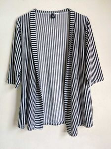 Black & White Casual Open Front Shrug