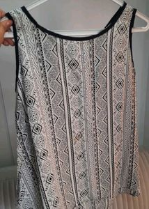 Max sleeveless Top