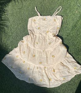 Cute floral sundress🌼Size-Small