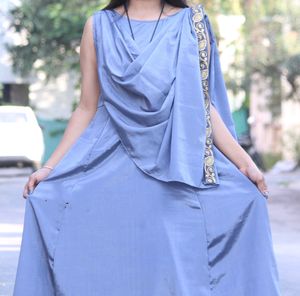 Brand 🆕 Gorgeous 💃Evening Gown With Back Flair