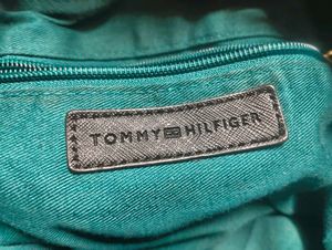 Black Francesca's Bucket Bag