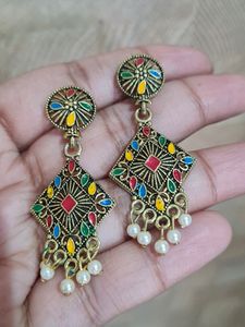 Earing 1
