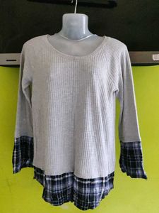 GREY TEE