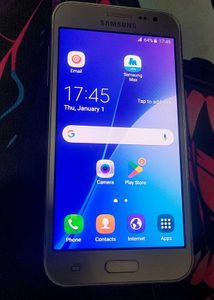 Samsung Galaxy J2 💫