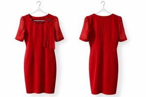 Chic Red Sheath Dress