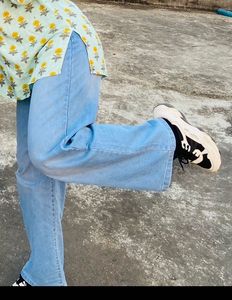 Light Wash Wide Leg Jeans