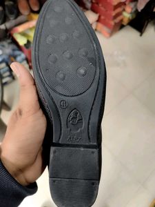 Stylish TaN/Black Loafers(Size-41,42,)