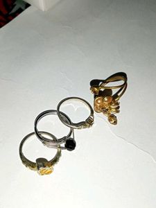 Assorted Ring Set - Trendy Styles!