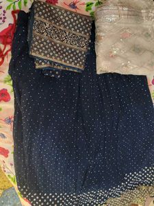 i am selling 3 piece of lehnga