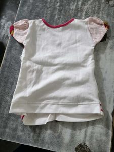 baby girl&#39;s shirt delightful pink polka dot design