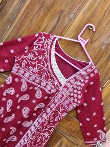 Gently Used Red &amp; White Lucknow Embroidered Kurti