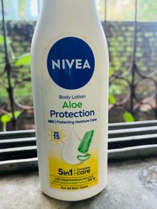 Nivea Aloe Protection Body Lotion