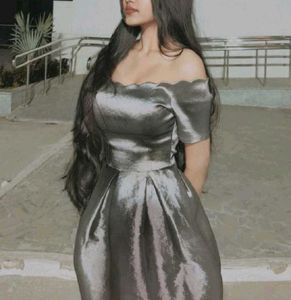 Elegant Off-Shoulder Party Dress