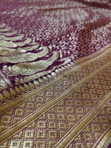tissue slik Banarasi Saree 😍 expansive hai