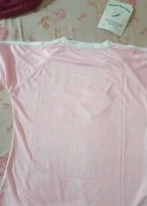 Hello Kitty Jersey Tee 🎀💗🌺✨