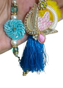 Stylish Rakhi Set For Bhaiya And Bhabhi.