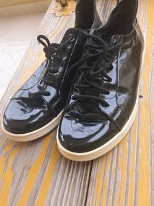 Stylish Black Shoes