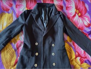 Chic Black Double-Breasted Coat