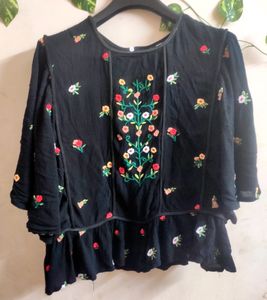 Woman 🖤 Black Top , XXL , New One