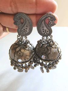 Oxidaies Jhumka