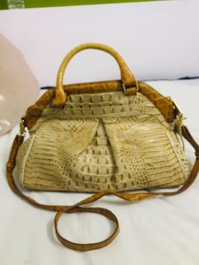 BRAHMIN Stylish Handbag