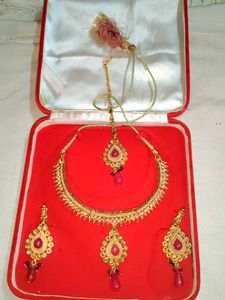 Jewellery Set with tika 💫