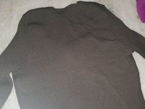 Fitted Sweatneck Charcoal Top