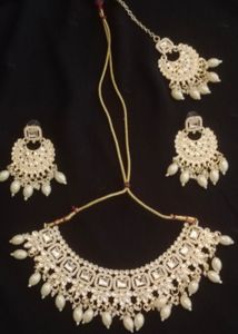 Choker Set