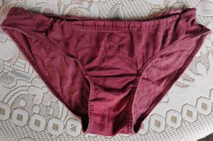 ❤️✨Burgundy Cotton Panty (Used)