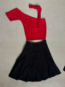 RED ONE SHOULDER TOPS WITH LACE