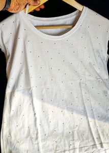Studded Basic white T-shirt