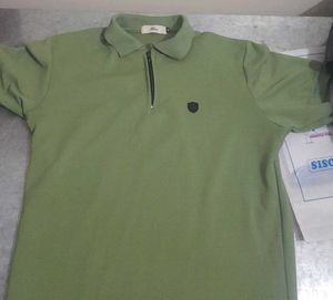 I am selling tshirt