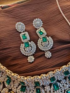 Emerald &amp; Rhinestone Jewelry Set