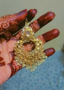 Beautiful Golden Mangtika