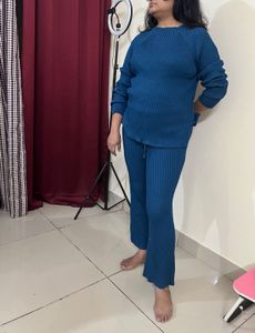 Stylish Blue Knit Set