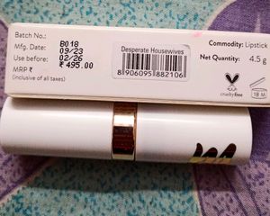 Myglamm Lit Satin Matt Lipstick