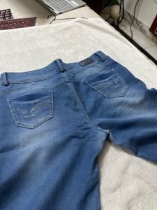 Classic Mid-Wash Skinny Jeans