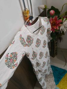 Elegant White Printed Kurta