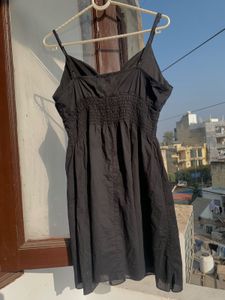 Chic Black Sleeveless Mini Dress