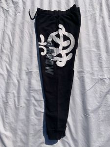 Arrow trouser