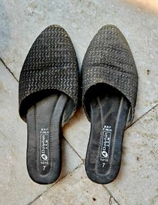 Black Flats