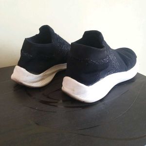 casual shoes