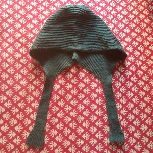 Children&#39;s woolen cap + knitted bonnet with flap