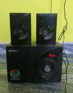 Speaker And Machine Need Repair Good Condition