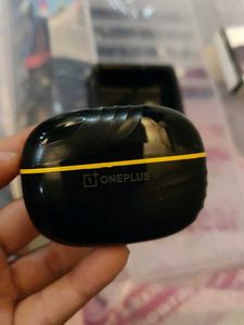 OnePlus Buds 100 - Brand New! Master Copy