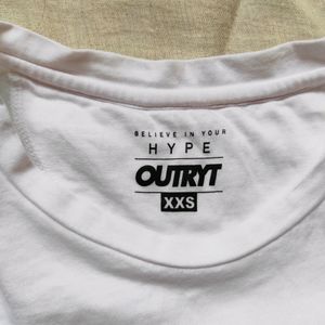 Outryt Oversized Crop Tshirt