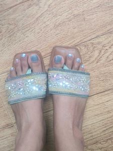 Flats For Daily Use