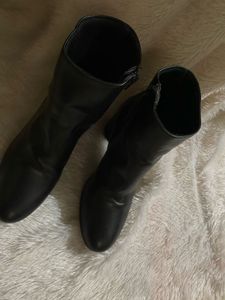 ELLE Leather Black Ankle Boots